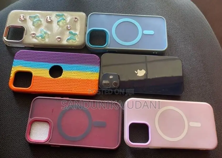 Apple iPhone 12 (Used)