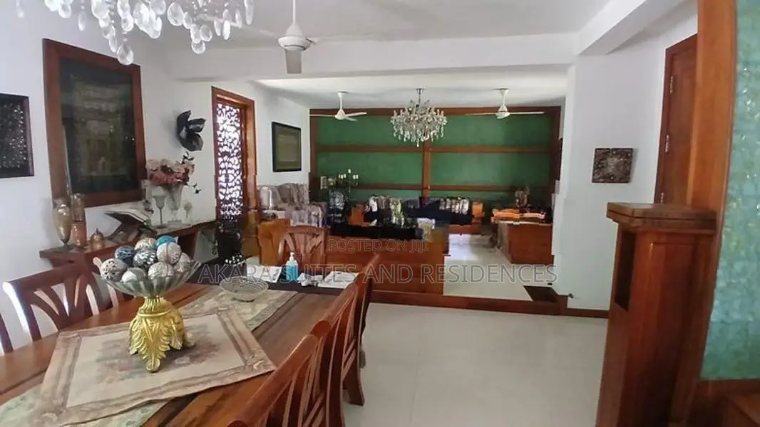 12.8 Perches - Furnished House for Sale HL46553 Colombo 03