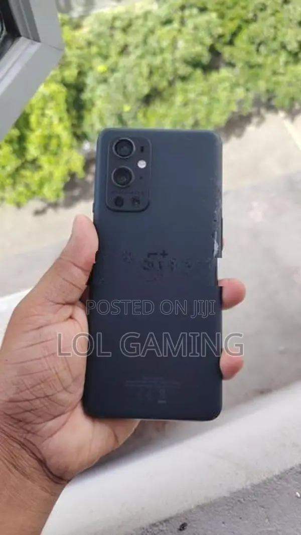 OnePlus 9 Pro (Used)