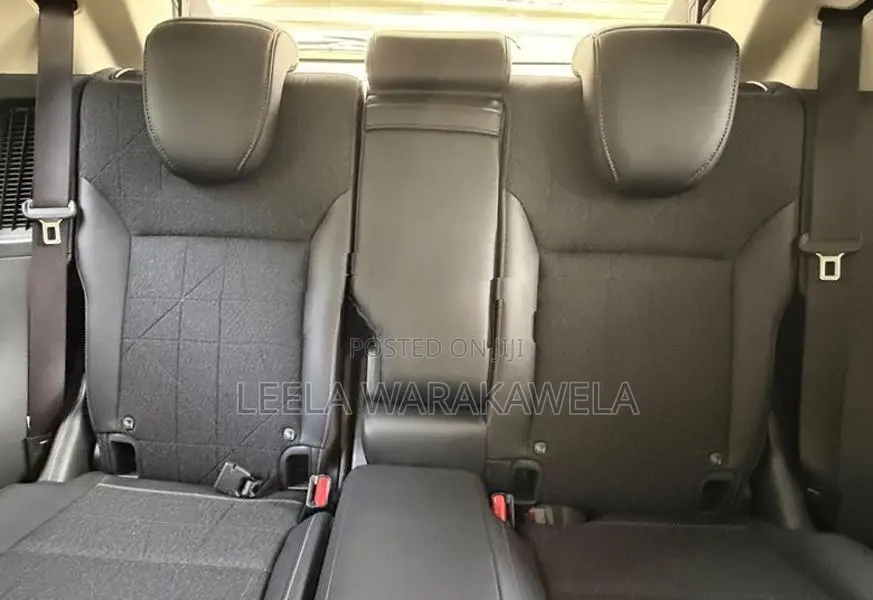 Honda Vezel Z play 2025