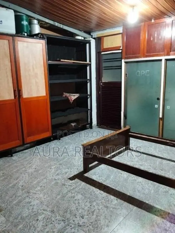 5 Bedrooms House For Rent In Colombo 05 (P-347)