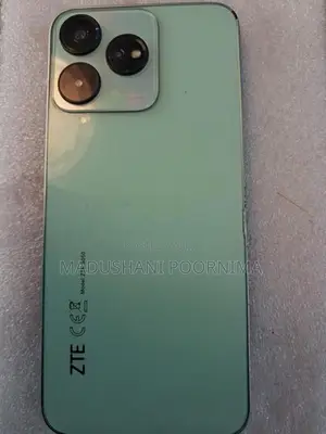 ZTE V50 Design (Used)