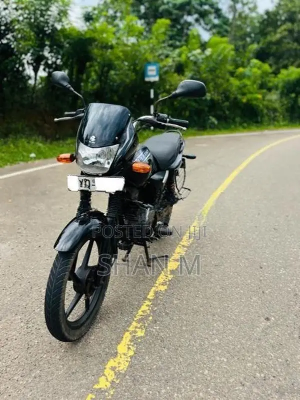 Bajaj Platina 100 2012