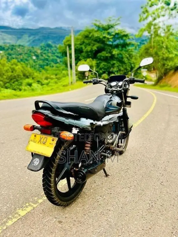 Bajaj Platina 100 2012