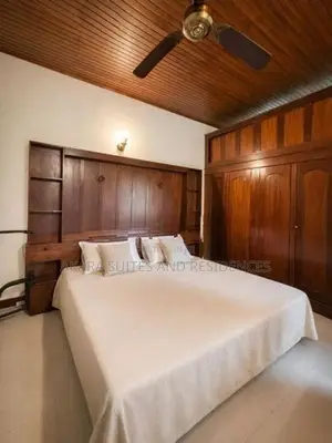 Colombo 05 14.75 Perches - Semi Furnished House for Sale HL55096