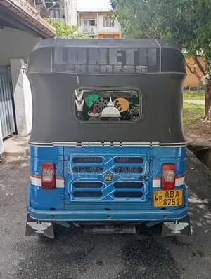 Bajaj RE Three Wheeler 2015