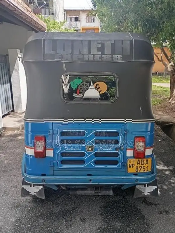 Bajaj RE Three Wheeler 2015