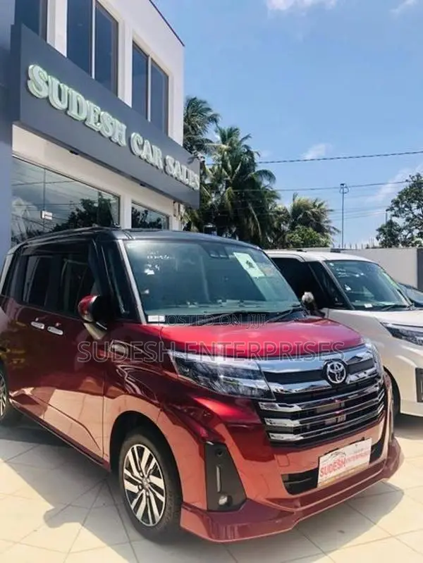Toyota Roomy Custom G 2025