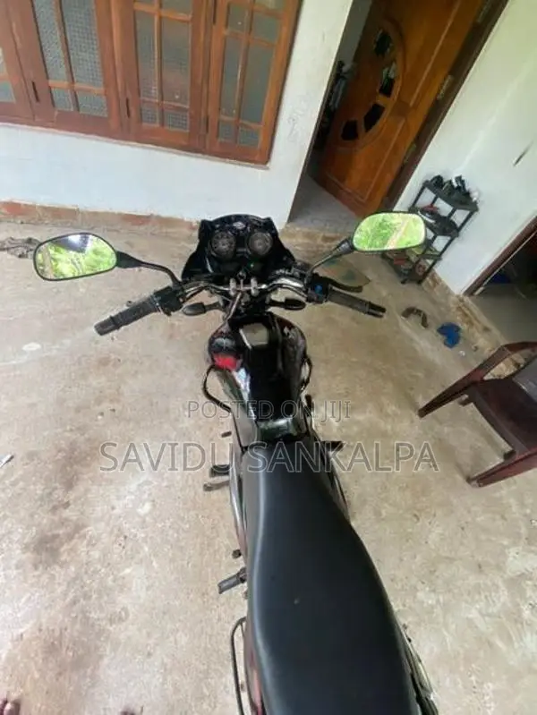 Bajaj Discover 2010