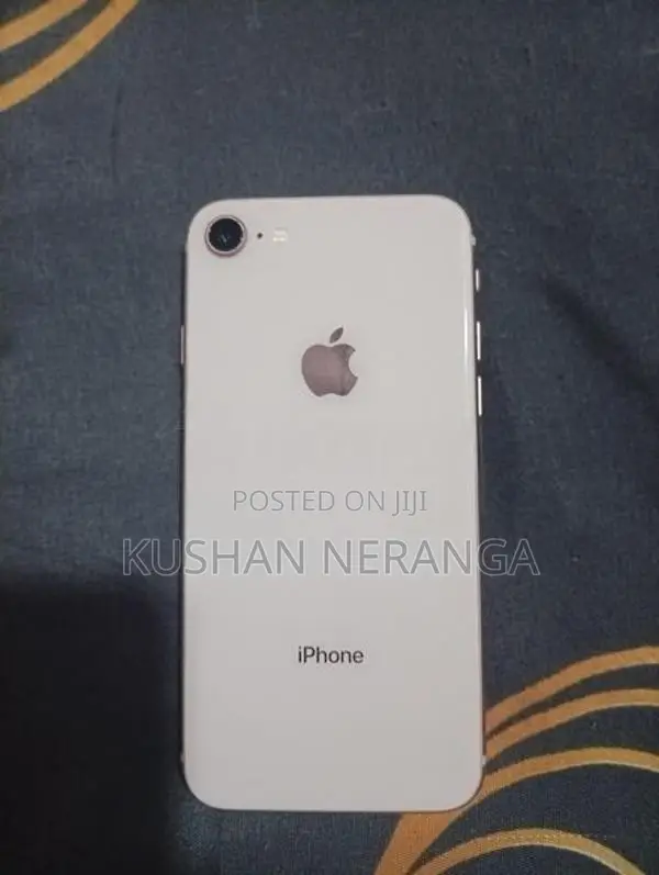 Apple iPhone 8 (Used)
