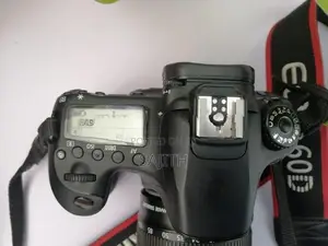 Canon 60D DSLR Camera
