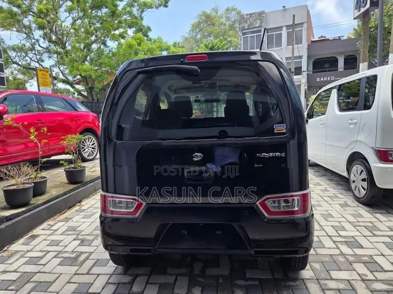 Suzuki Wagon R Fx Safety 2025