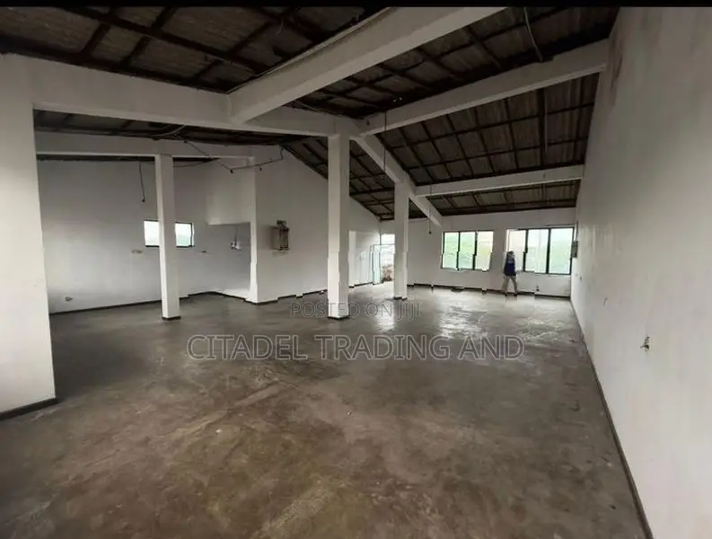 Three Story Building For Rent In Moratuwa - CC824