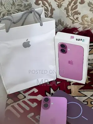 Apple iPhone 16 (Used)