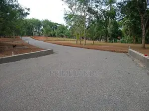 Land IN Diulapitiya Divulapitiya