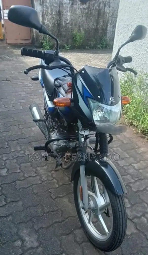 Bajaj CT100 2026
