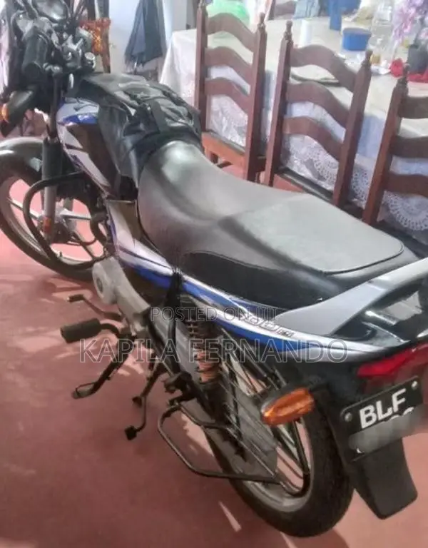 Bajaj CT100 2026
