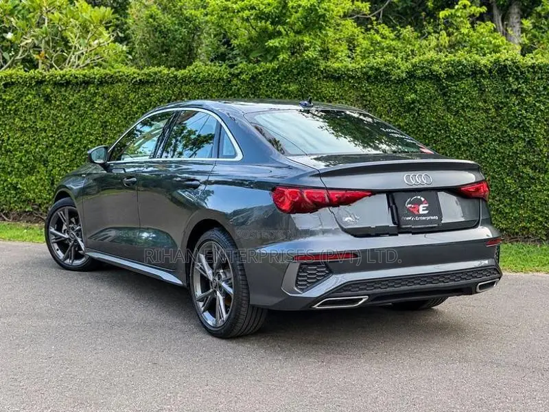 Audi A3 Sedan S-Line 2023