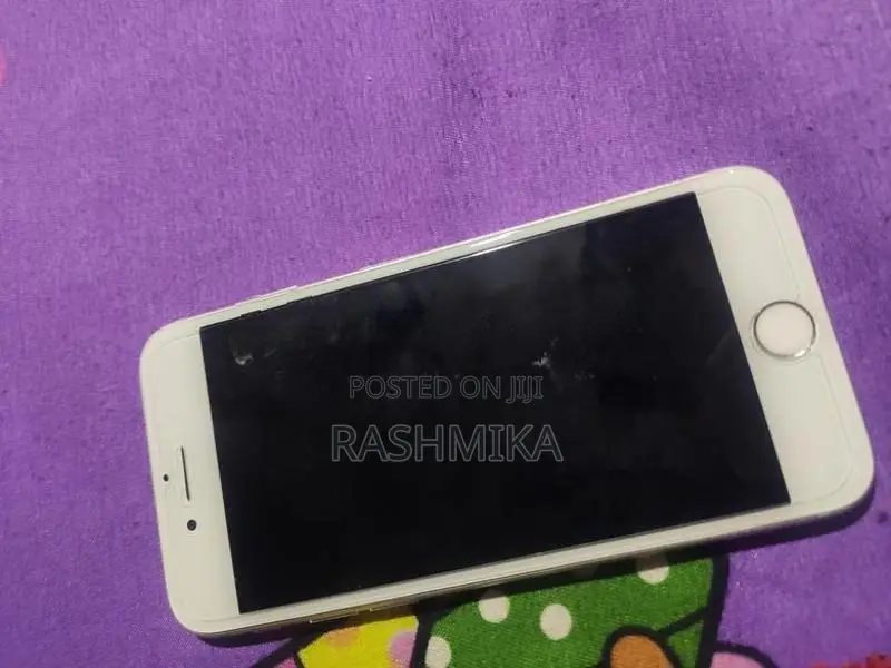 Apple iPhone 7 128GB (Used)