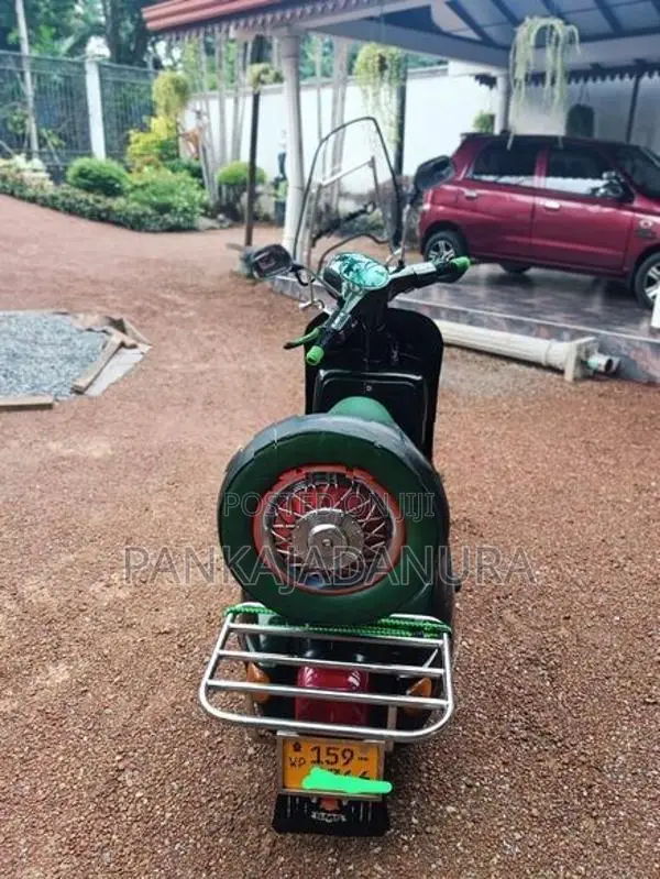 Bajaj Chetak 2006 Classic SL(2000) 2000