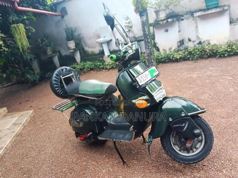 Bajaj Chetak 2006 Classic SL(2000) 2000