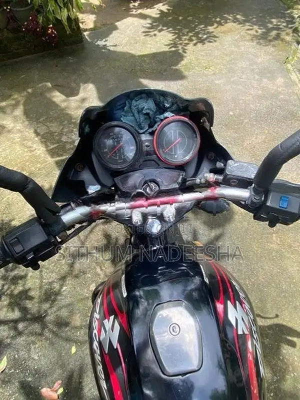 Bajaj Discover 2010