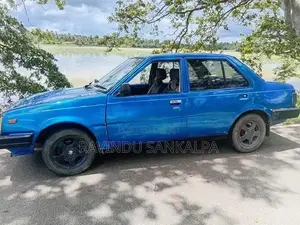 Nissan Sunny HB11 1988