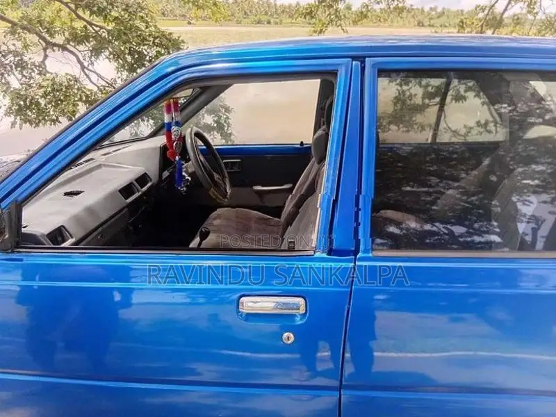 Nissan Sunny HB11 1988