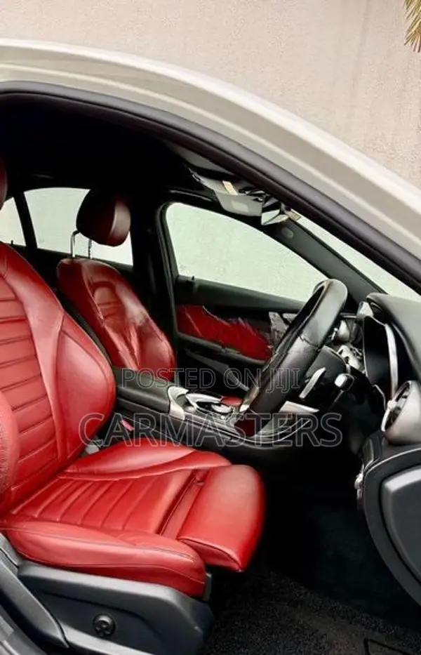 Mercedes Benz C200 AMG Premium Plus 2019