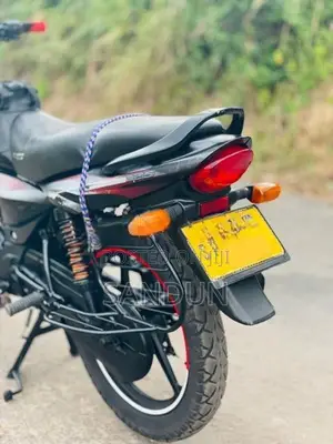 Bajaj Platina 125 2011