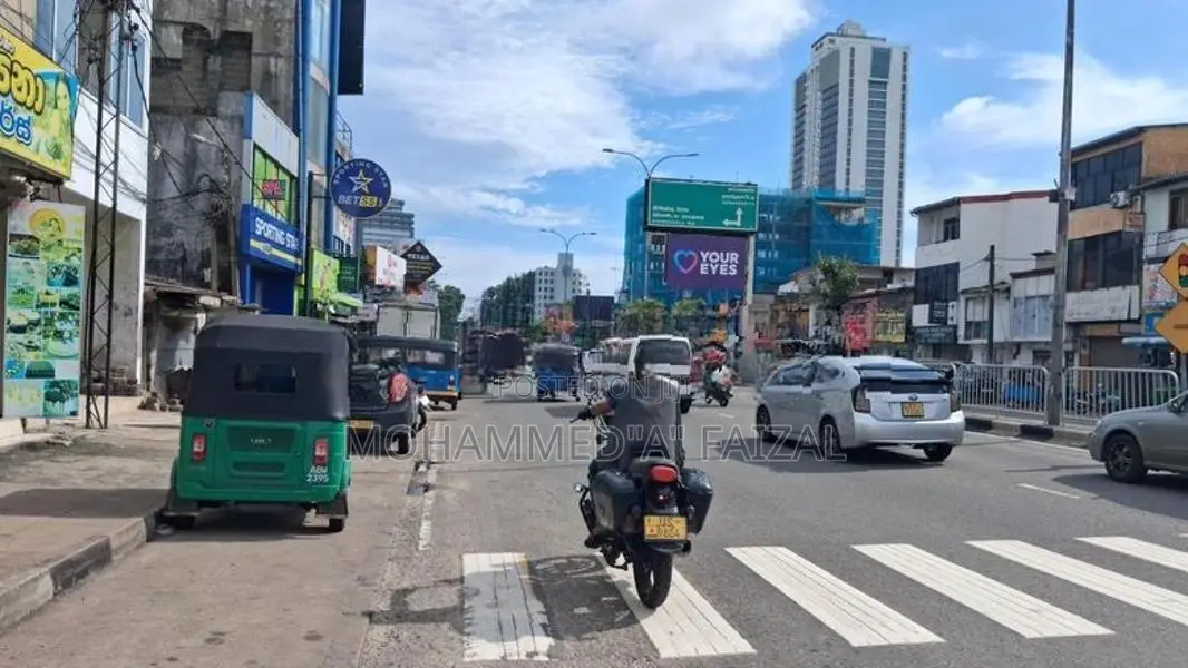 Land For Sale in Bashline Road Narahampita Colombo.05