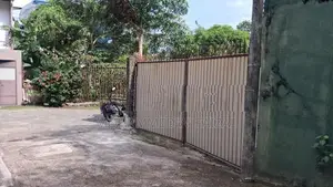 Land For Sale in Bashline Road Narahampita Colombo.05