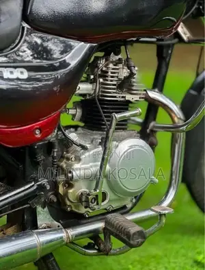 Bajaj CT100 2005