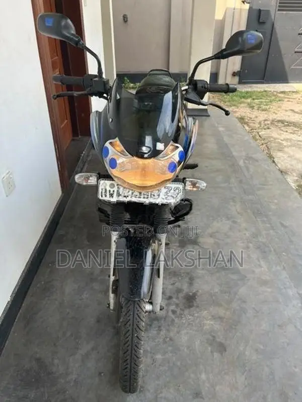 Bajaj Discover 125 2016