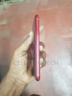 Apple iPhone XR (Used)