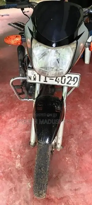 Bajaj Hsbsh 2000