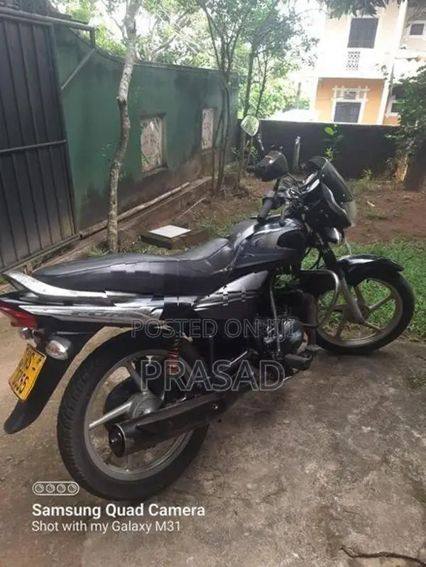 Bajaj Platina 2010
