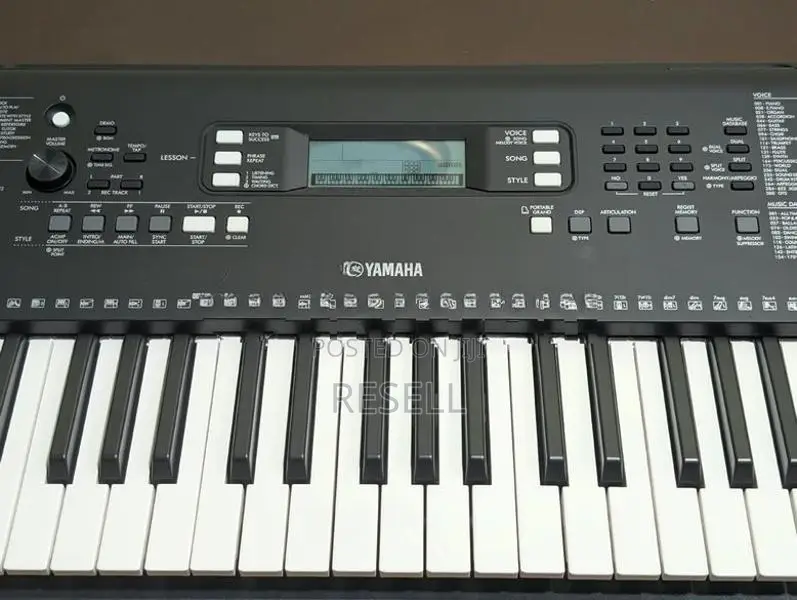 Yamaha PSR-E373