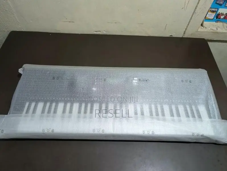 Yamaha PSR-E373