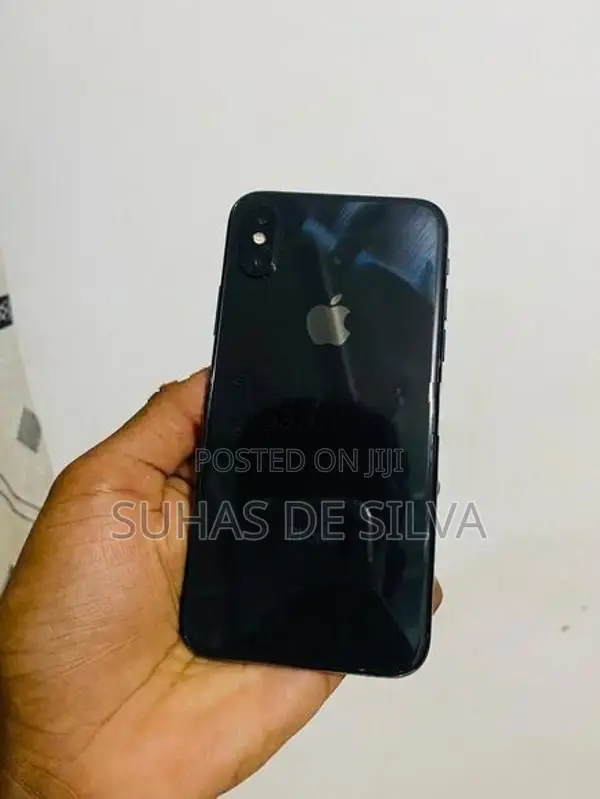 Apple iPhone XS (Used)