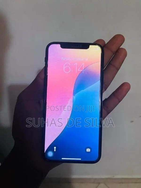 Apple iPhone XS (Used)