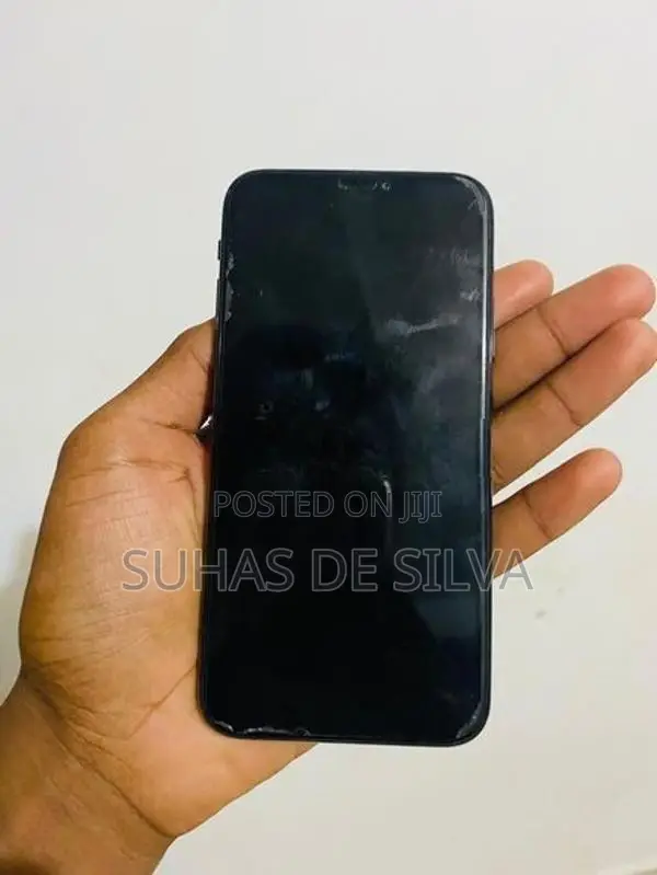 Apple iPhone XS (Used)