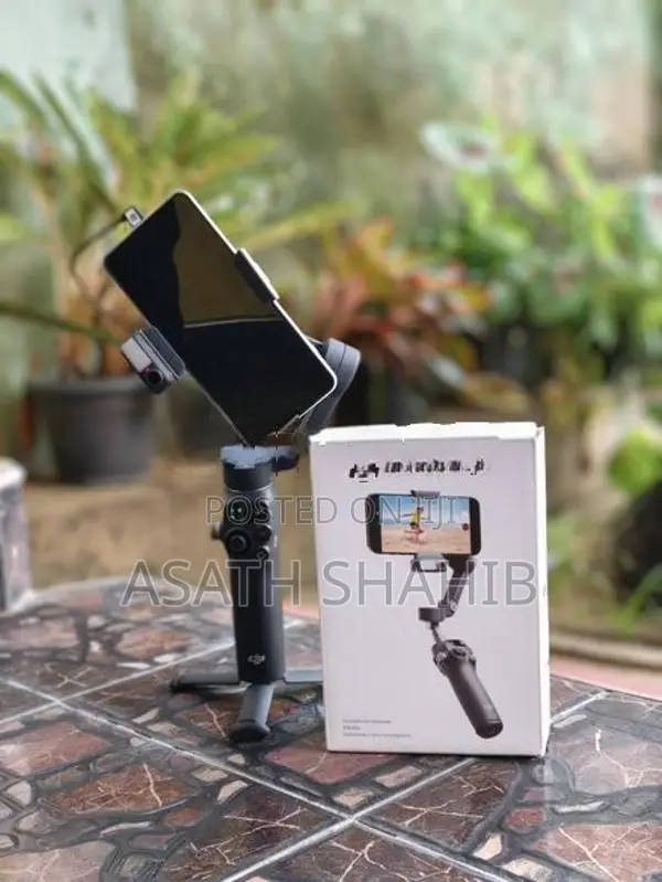 DJI Osmo Mobile 8 (Used)