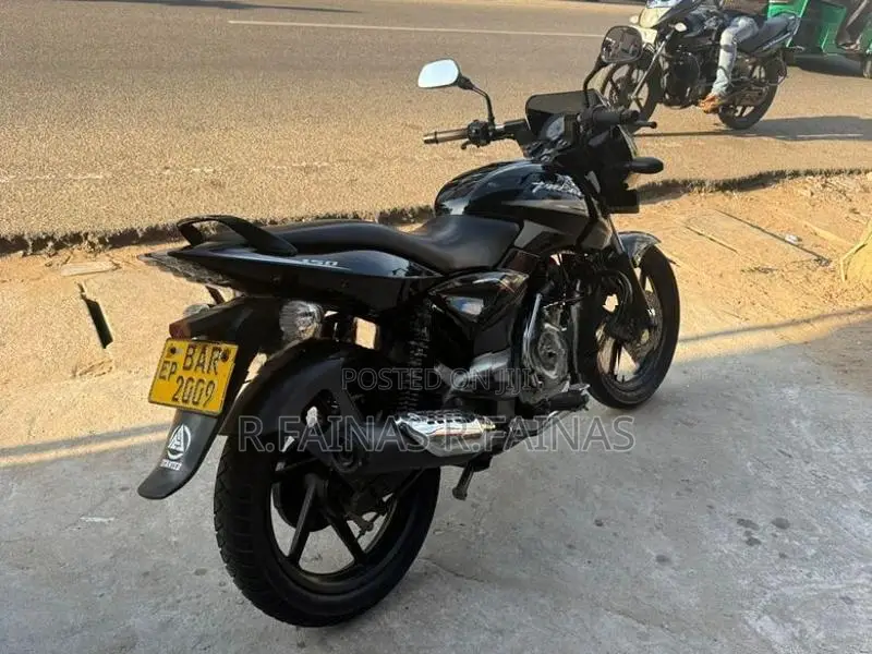 Bajaj Pulsar 150 2013