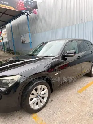 BMW X1 2011