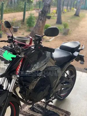 Yamaha FZs V2 2015