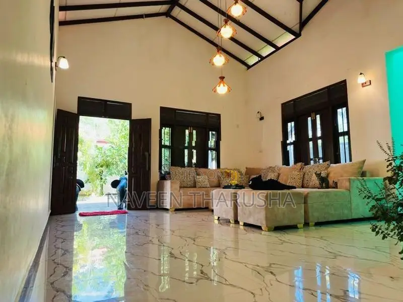 Luxury House For Sale Pallandeniya In Kurunegala