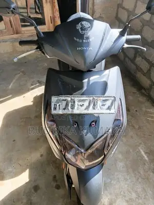 Hero CD 100 2012