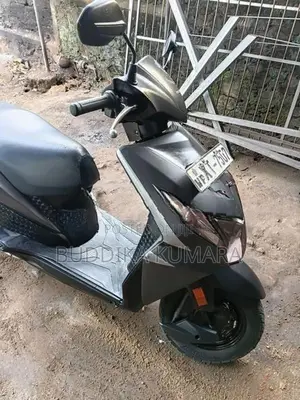 Hero CD 100 2012