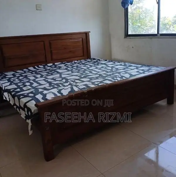 Mahogany Wooden Bed